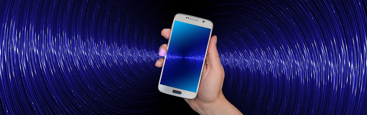 Jak podłączyć głośnik Bluetooth do telefonu?